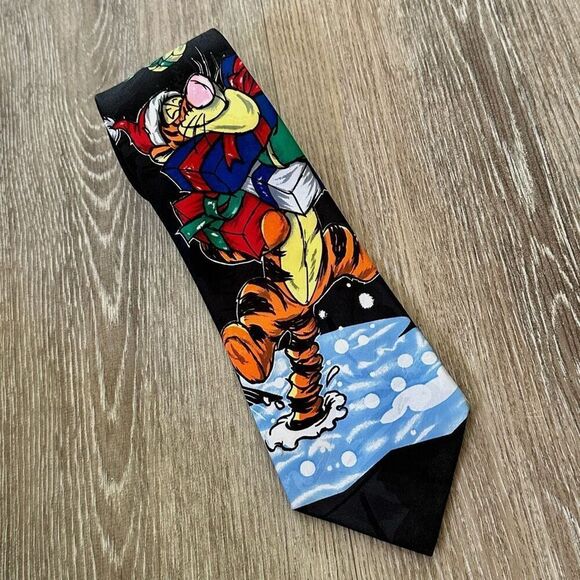 Disney Pooh tigger Christmas theme tie - Picture 1 of 7